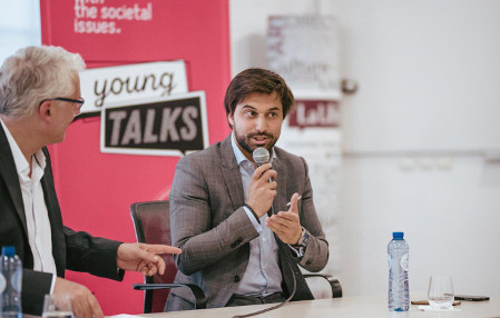 YoungTalks